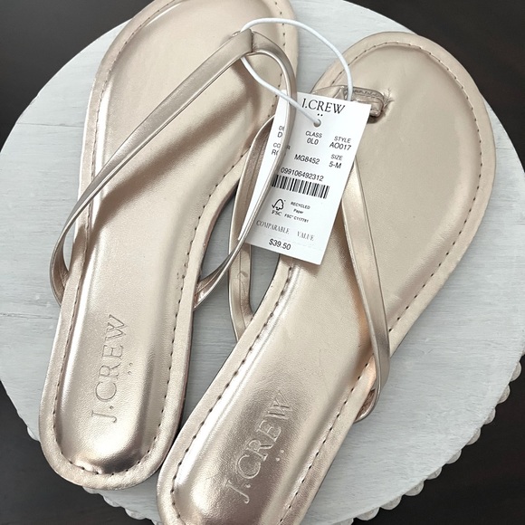 J.crew- thong sandals- size 5 - rose gold - Picture 1 of 3